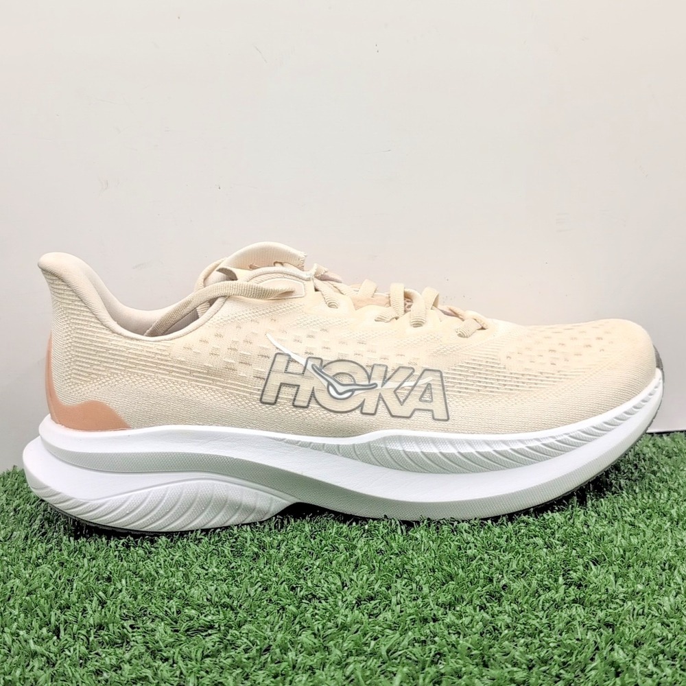 Hoka Mach 6 Shoes Women's Size 9 B Medium Eggshell White Daily Athletic Sneakers